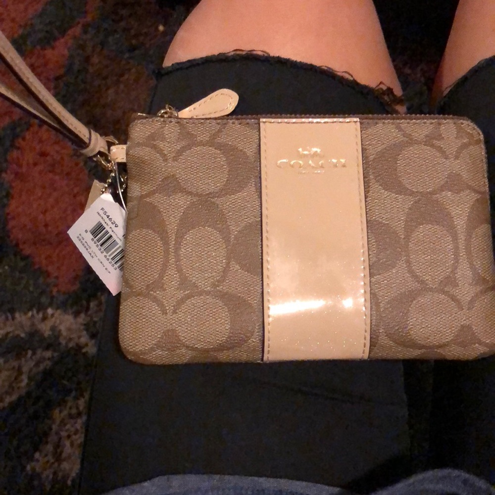 Coach wristlet classic new with tags